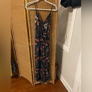 NWOT Floral Maxi dress